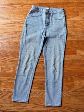 Madewell “Perfect Vintage” slim straight high waist jean in light wash